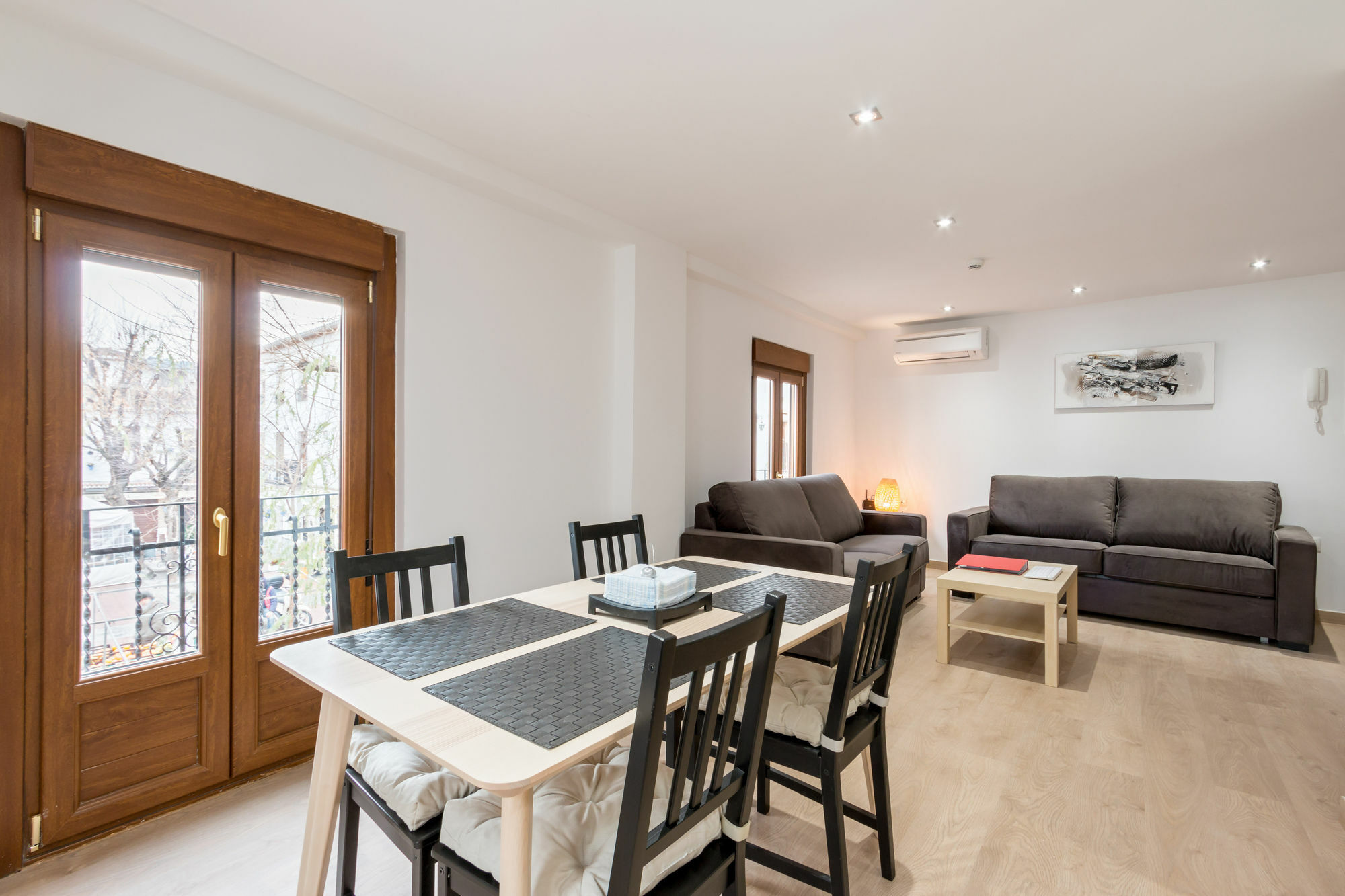 Apartamentos Puerta Nueva Granada Bagian luar foto